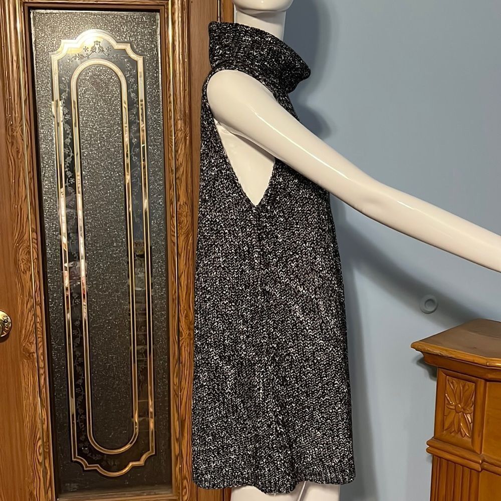 Hem & Thread Cover Up - Picture 2 of 7